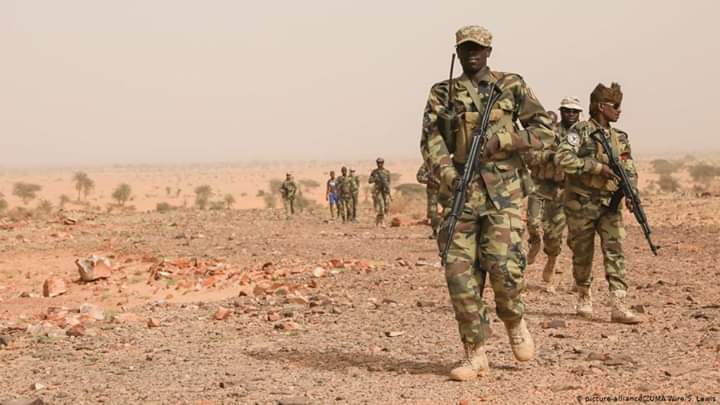 Burkina Faso : Destruction de deux bases djihadistes et deux terroristes aux arrêts.
