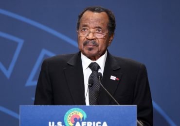 Paul Biya tient absolument à conquérir l'espace.